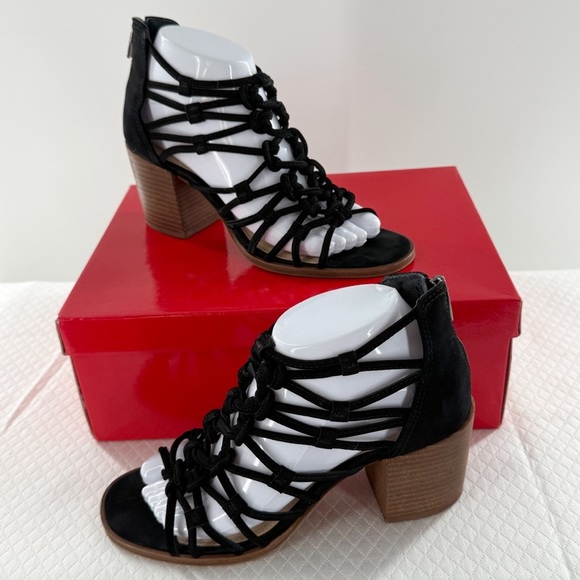 Vince Camuto Cage Karika Black Sandal with Block Heel size 7 women’s - Picture 13 of 16